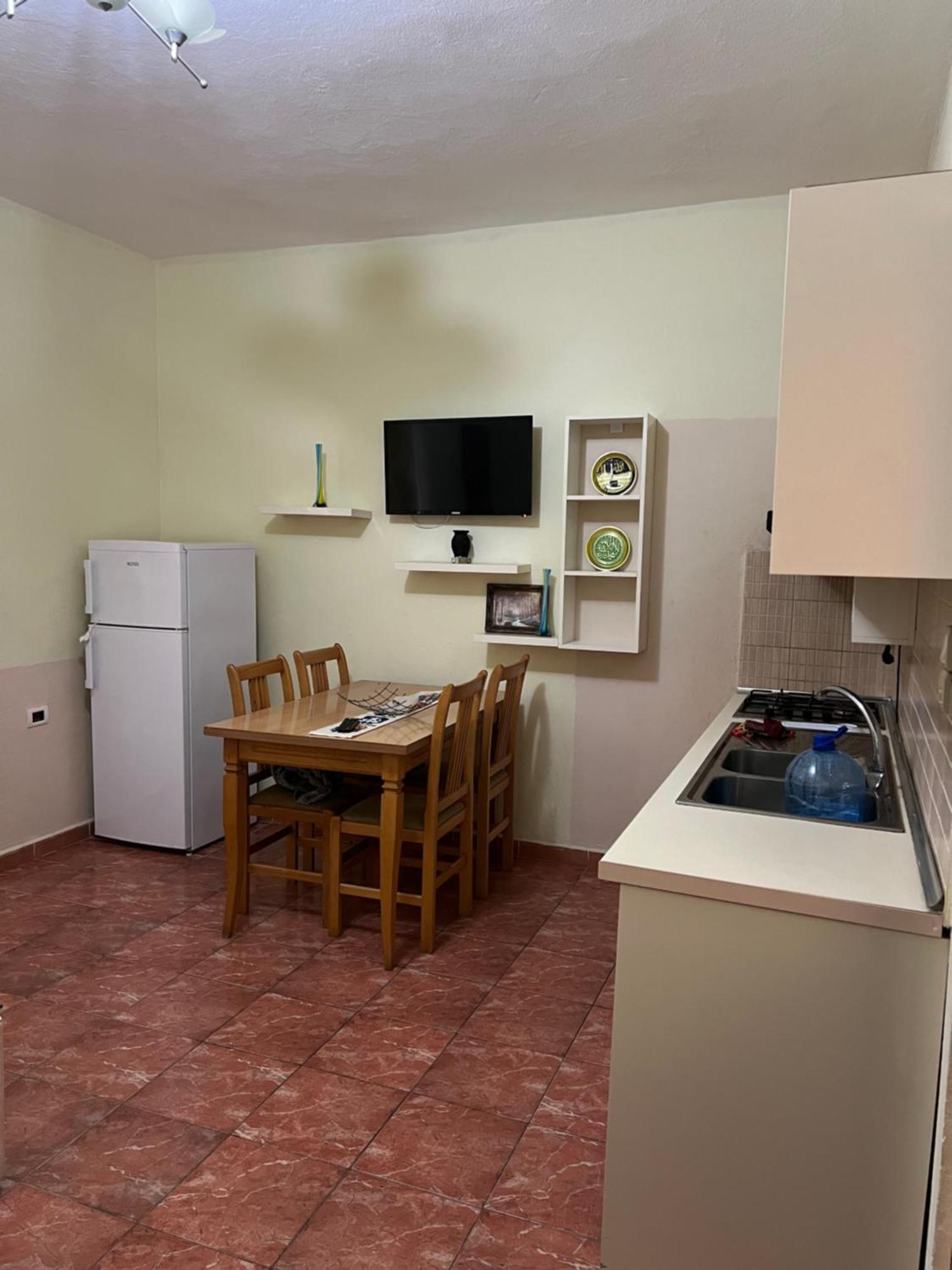 040 Hotel Velipojë